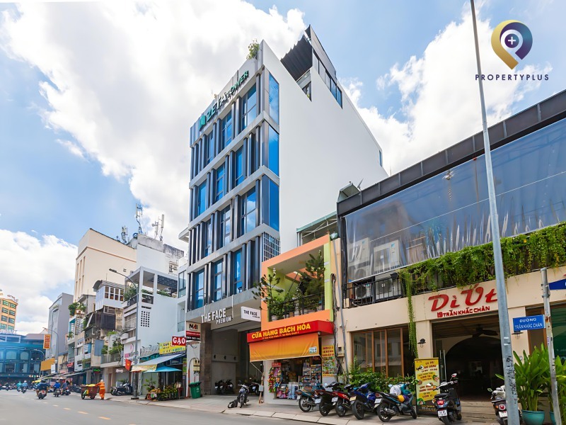 Zeta Trần Khắc Chân
